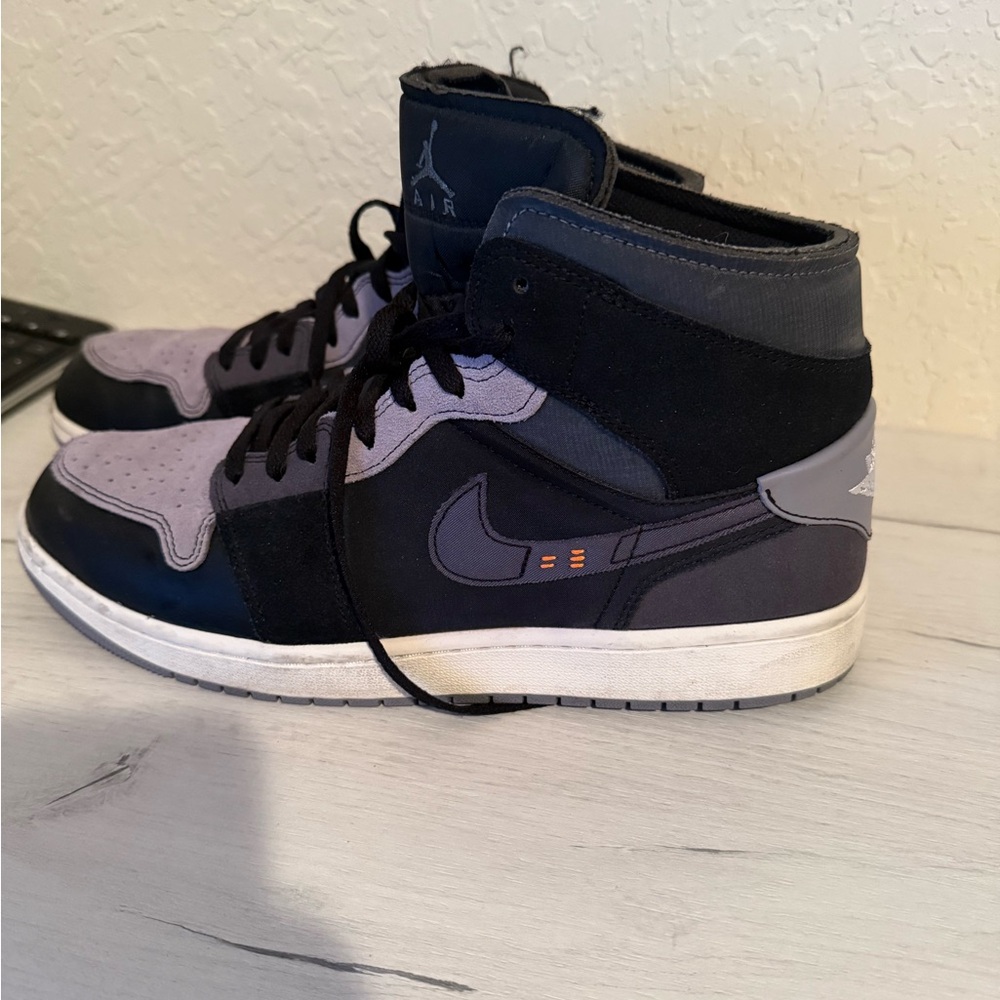 Air Jordan 1 Mid SE Craft - Picture 3 of 7